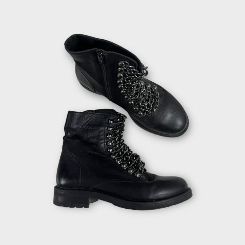 Kate Gray láncos bőrcsizma - 36