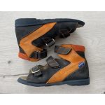 Kisfiú bőrszandál - 29-30