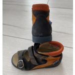 Kisfiú bőrszandál - 29-30