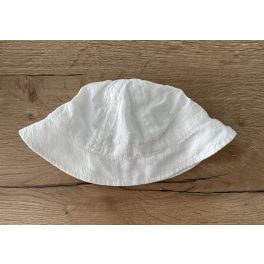 Fehér színű kislány kalap