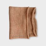 Barack színű körsál