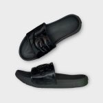 UGG fekete papucs - 36