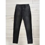 Fekete női farmernadrág - M