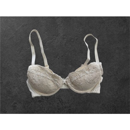 Női szivacsos melltartó - 70A