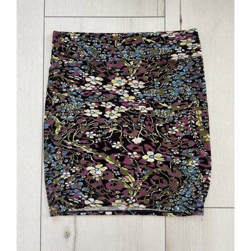 Mintás női miniszoknya - XS-S