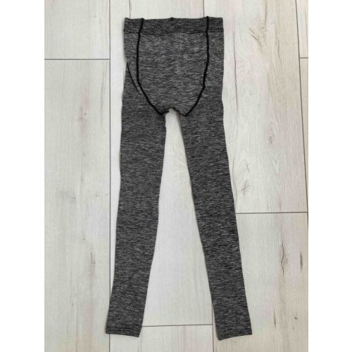 Kismama vastag harisnya