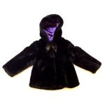 Csinos, fekete szőrmekabát (98)